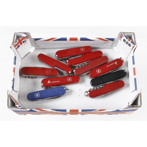 626 - Ten Swiss army knives by VICTORINOX G+