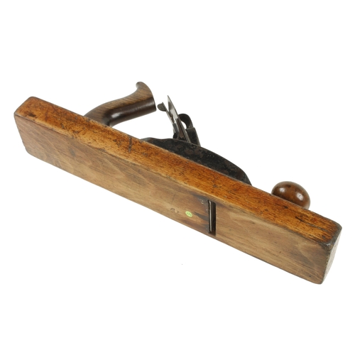 662 - A STANLEY No 27 wood bottom plane with replaced handle G