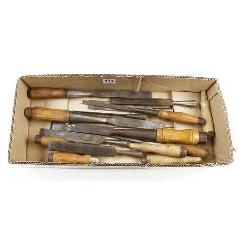 713 - Ten socket chisels, loose handles G