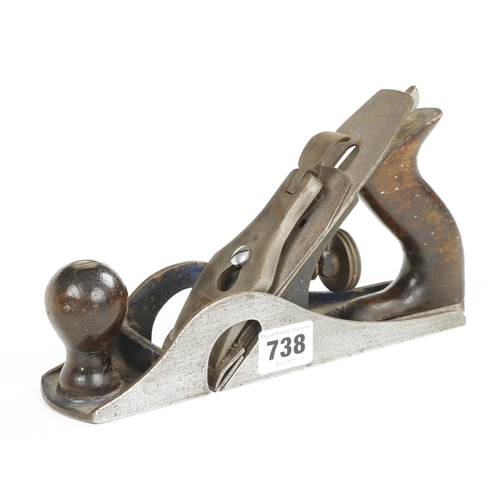 738 - A RECORD No 010 1/2 rebate plane with replaced iron, crack to handle G