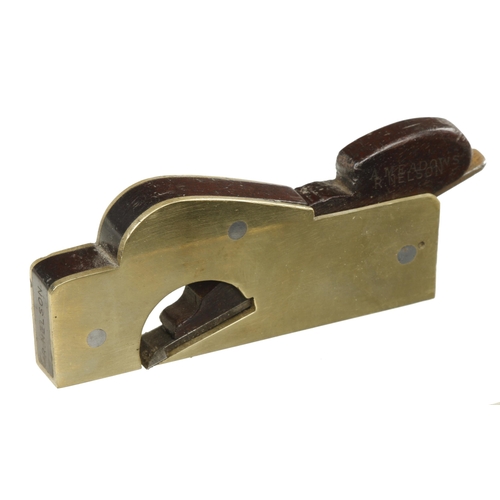 872 - A small brass shoulder plane 4