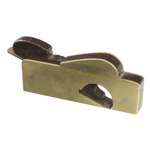 872 - A small brass shoulder plane 4