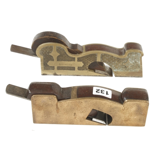 132 - Two shoulder planes in brass and bronze for refurb. G