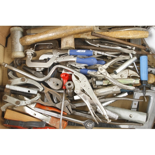 206 - A box of tools G