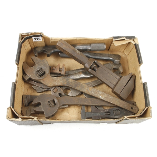 316 - 14 adjustable wrenches G