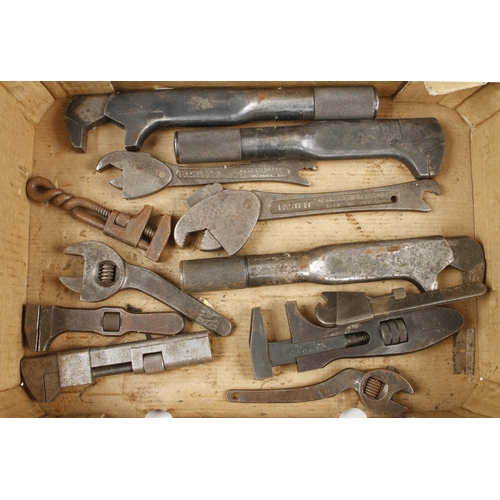 316 - 14 adjustable wrenches G