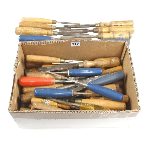 317 - 40 chisels, gouges etc G+