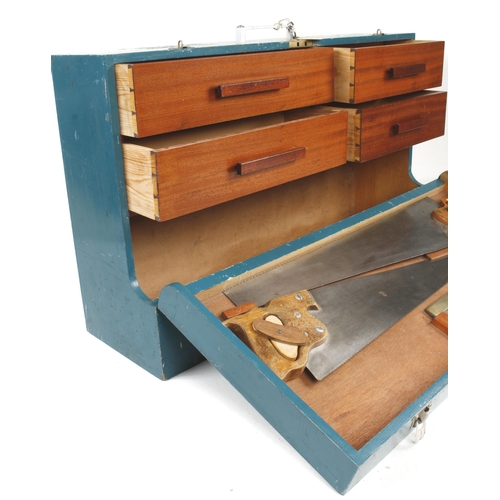 370 - A lockable joiner's carrying case with 4 drawers and 3 saws in lid G