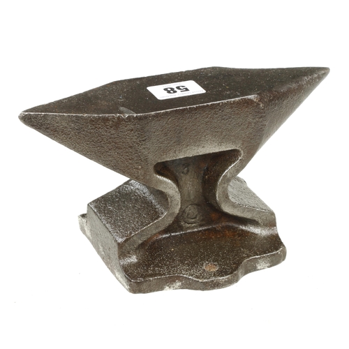 58 - An attractive 10lbs bench anvil 8