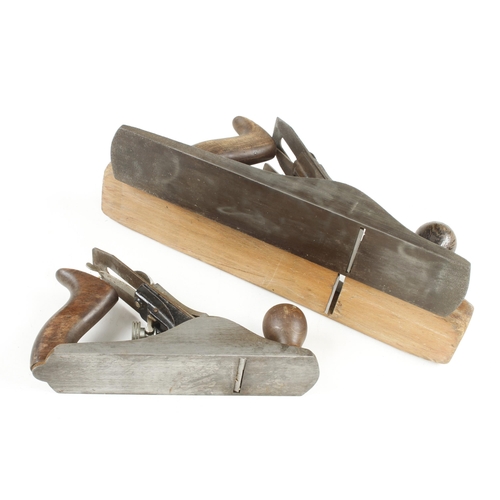 847 - A RECORD 05 a SALMEN No 4 and a STANLEY No 26 wood bottom plane G