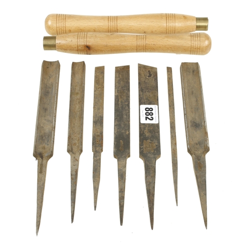 882 - A set of 7 unhandled turning tools and two handles G++