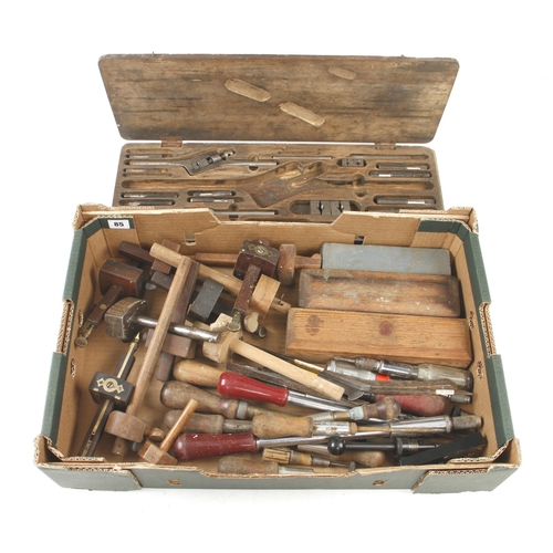 85 - A box of tools G