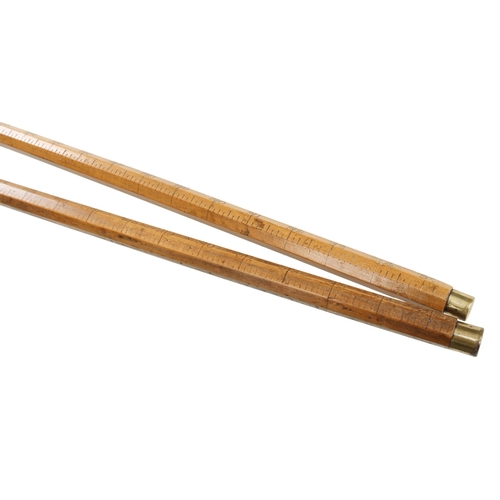 871 - Two boxwood yard sticks with brass tips G+