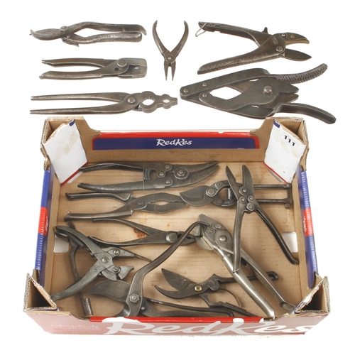 111 - 15 snips and secateurs G