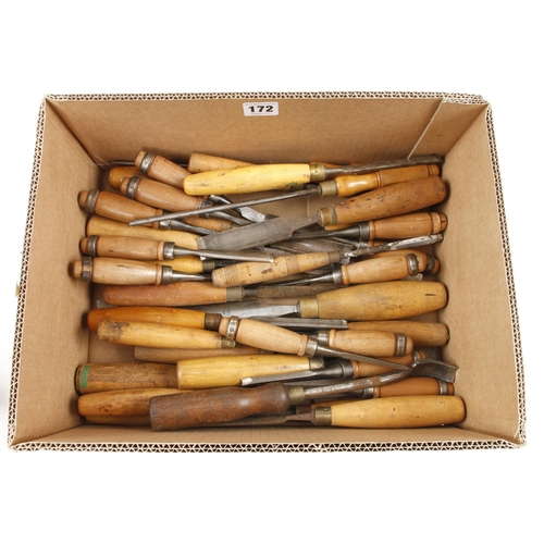 172 - 60 chisels and gouges, many with boxwood handles G+