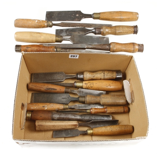 207 - 14 chisels and gouges G