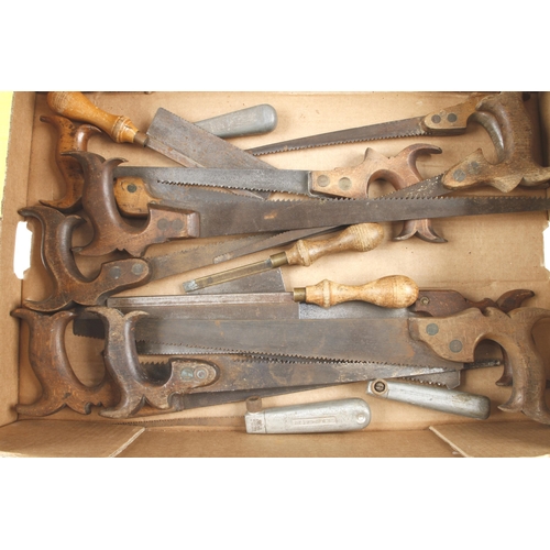 225 - 15 keyhole and turning saws etc G