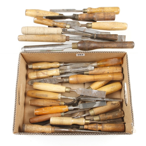 262 - 28 chisels, gouges and turning tools G