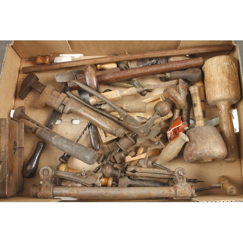 269 - A box of tools G