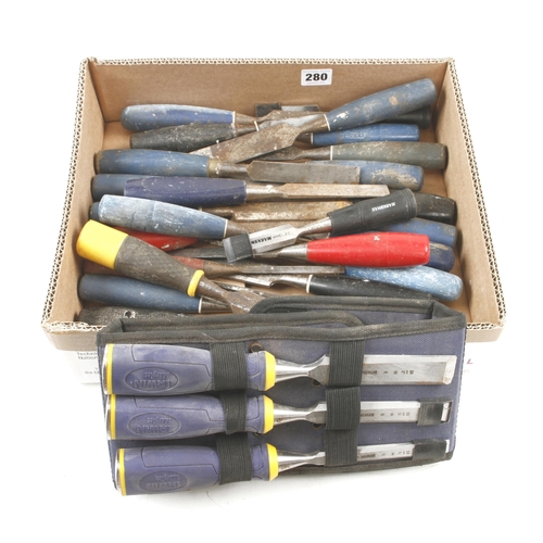 280 - Quantity of old chisels with composite handles G-