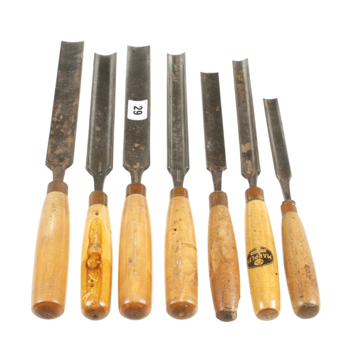 29 - A harlequin set of 7 long gouges with matching boxwood handles 5/8