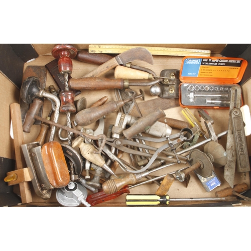 304 - A box of tools G