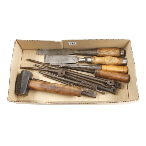 310 - Four heavy duty chisels, 9 drawbore pins and a hammer G