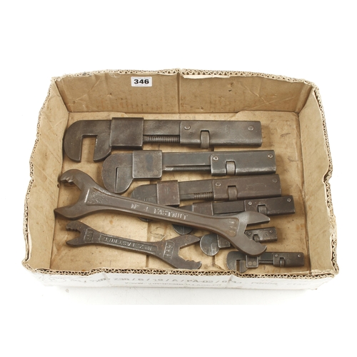 346 - A graduated set of 5 FOOTPRINT wrenches and two others G+