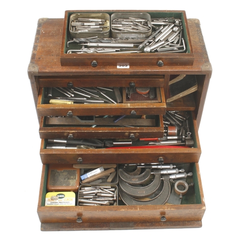 365 - An engineer's 7 drawer tool chest with a large selection of tools G+