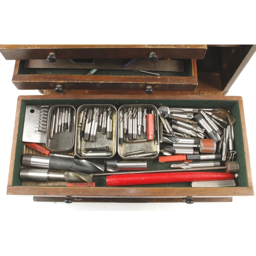 365 - An engineer's 7 drawer tool chest with a large selection of tools G+