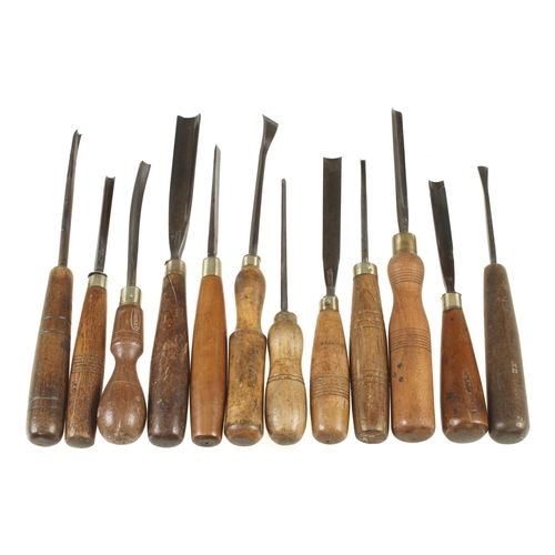 509 - 25 carving tools G