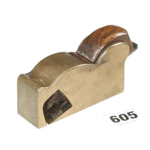 605 - A brass bullnose plane 3 1/2