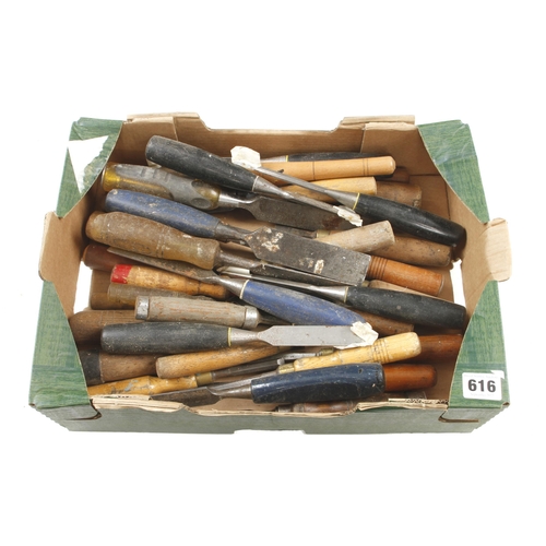 616 - 34 chisels and gouges G