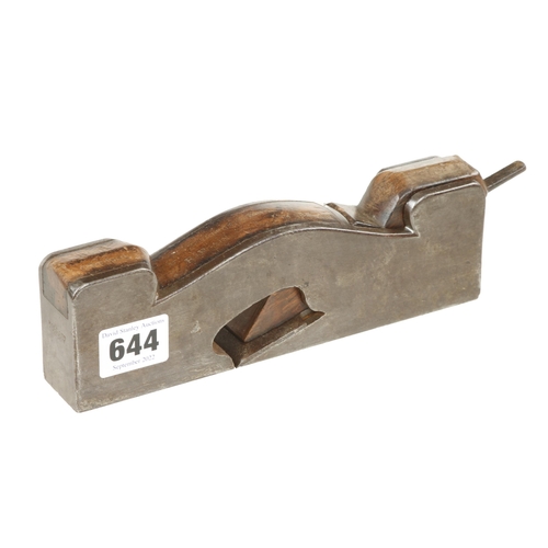 644 - An iron shoulder plane by HOLLAND 8