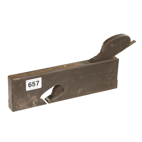 657 - An iron rebate plane 7