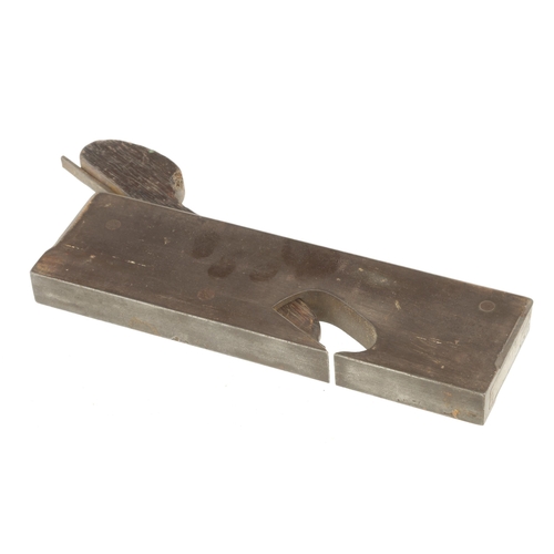 657 - An iron rebate plane 7