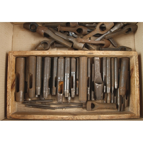 668 - Quantity of leather punches G