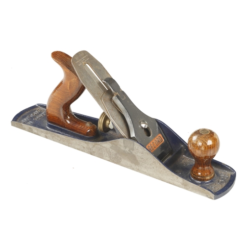 826 - A little used RECORD No 05 jack plane G++