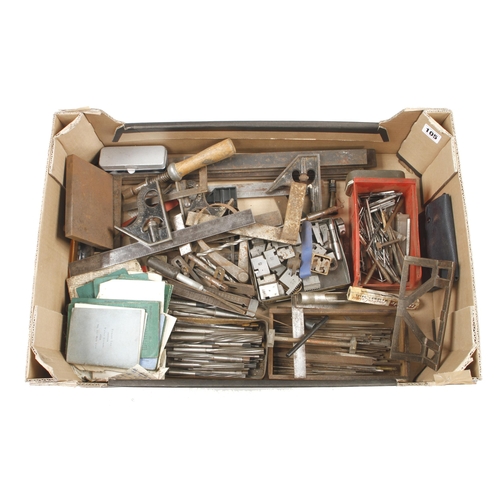 105 - Quantity of engineers tools G