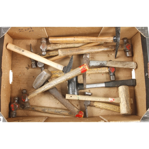 154 - 20 hammers & mallets G