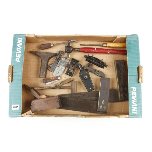 262 - A box of tools G