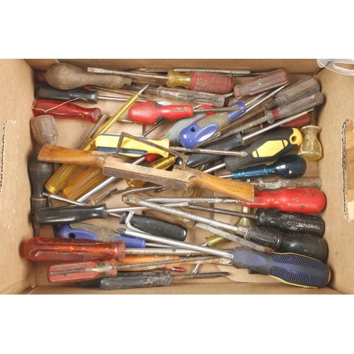 308 - Quantity of old screwdrivers and other tools G