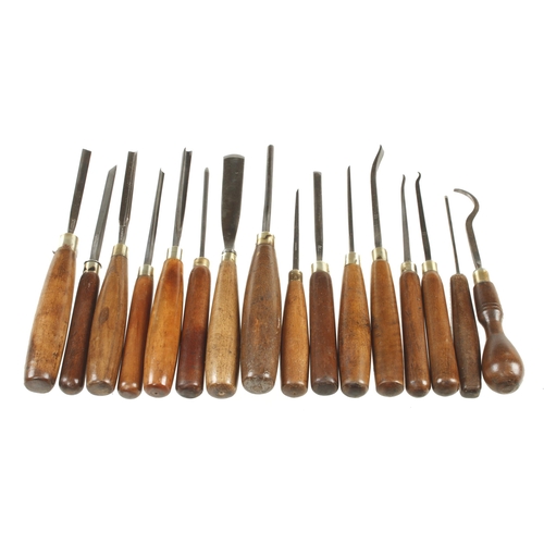 332 - 16 carving tools G