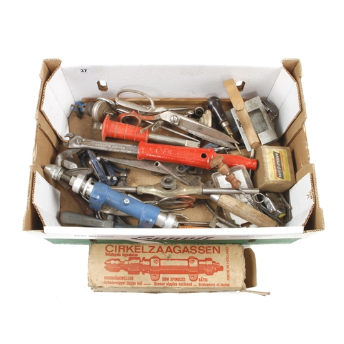 37 - A box of tools G