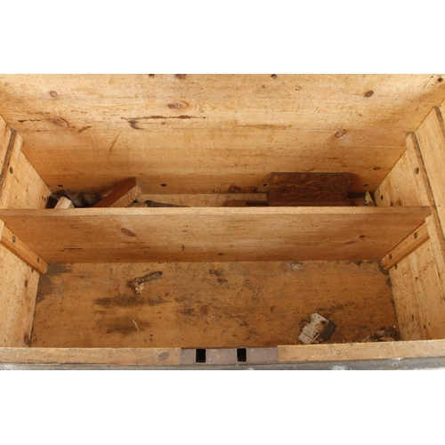 379 - An empty pine tool chest 33