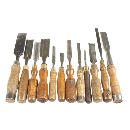 404 - 12 chisels and gouges G+