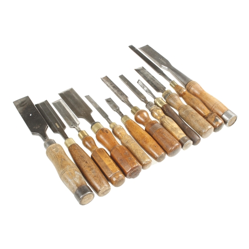 404 - 12 chisels and gouges G+