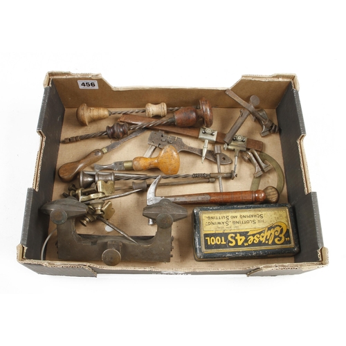 456 - A box of small tools G+