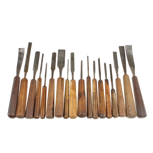 590 - 18 carving tools with matching octagonal handles G