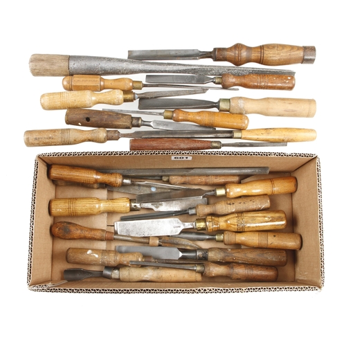 601 - 20 chisels and gouges G